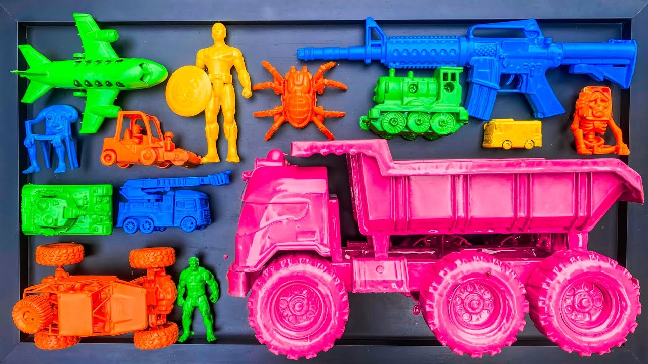 Membersihkan mainan mobil mobilan,mobik damkar,tank baja,bus telolet,mobik monster,pesawat,kereta