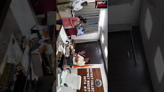 तनुष्का_बुंदेला_ने_दतिया कलेक्टरश्रीस्वप्निलवानखेड़े जी के उत्कृष्ट कार्योंसेलिखीहुईकविताउन्हेंसुनाई