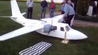 avion rc shrike aérocommander.big airplane 5m