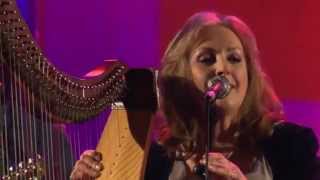 Video thumbnail of "Clannad - Na Buachaillí Álainn (Live 2011)"