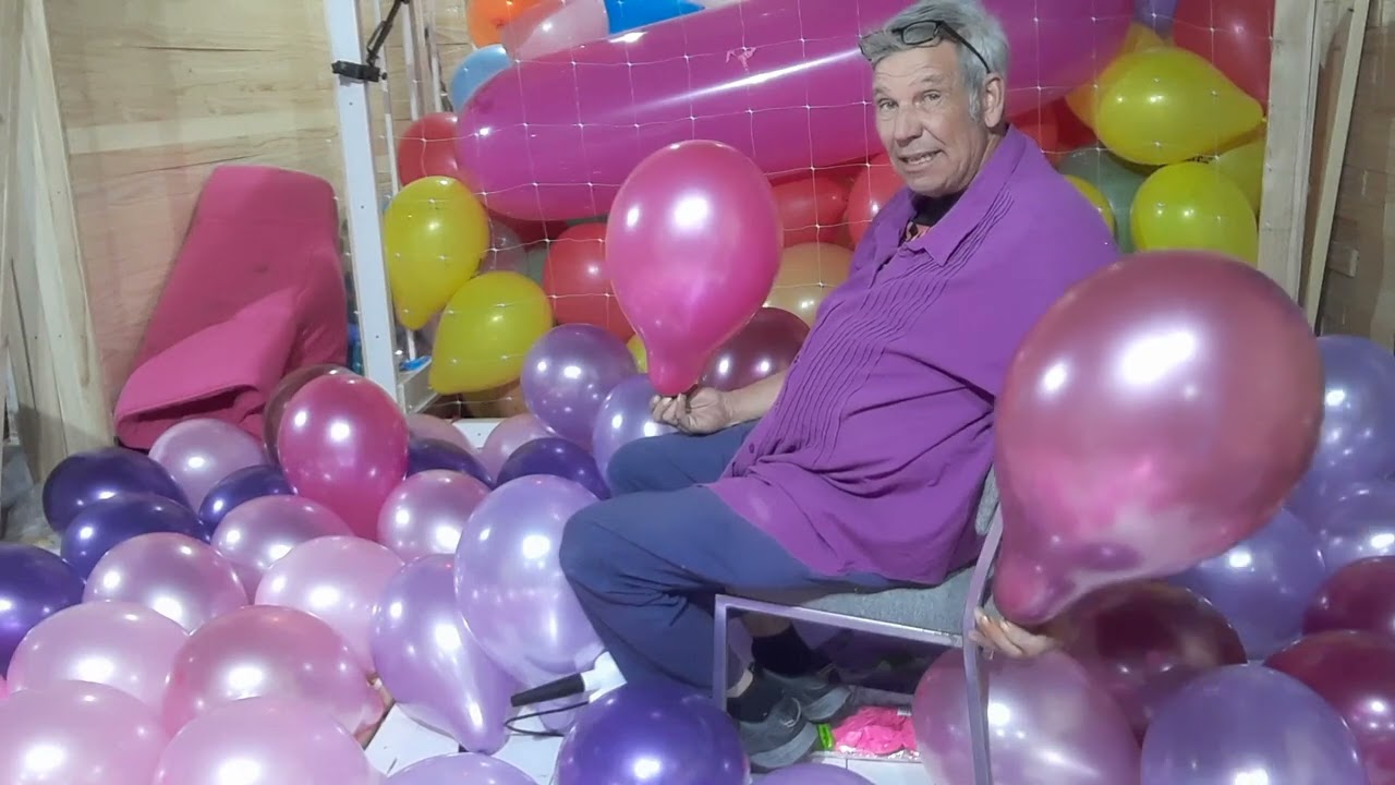 Comparing Decomex Metallic Balloons - Part 7: Metallic Burgundy