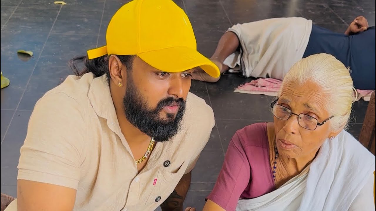 അമ്മയുടെ മകൻ അമ്മയെ #alfoodie #help #surprise #trending #trending #trivandrum 