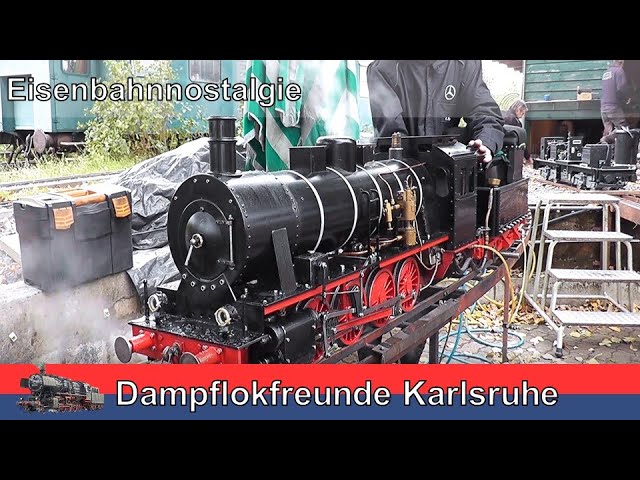 Gartenbahnladen - Wohnwagen 550125 Das Standmodell ist nach dem Vorbild  eines Wohnwagens aus den 60ziger Jahren nachempfunden und passt herrlich in  die Dampflokzeit. Das aus High-Grad-Resin gefertigte Modell ist fein  detailliert und