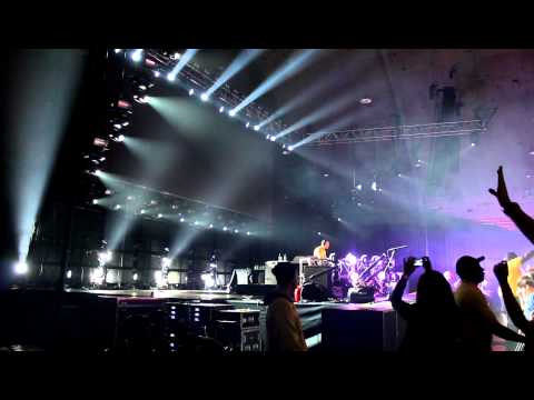 Tiesto - Flashing