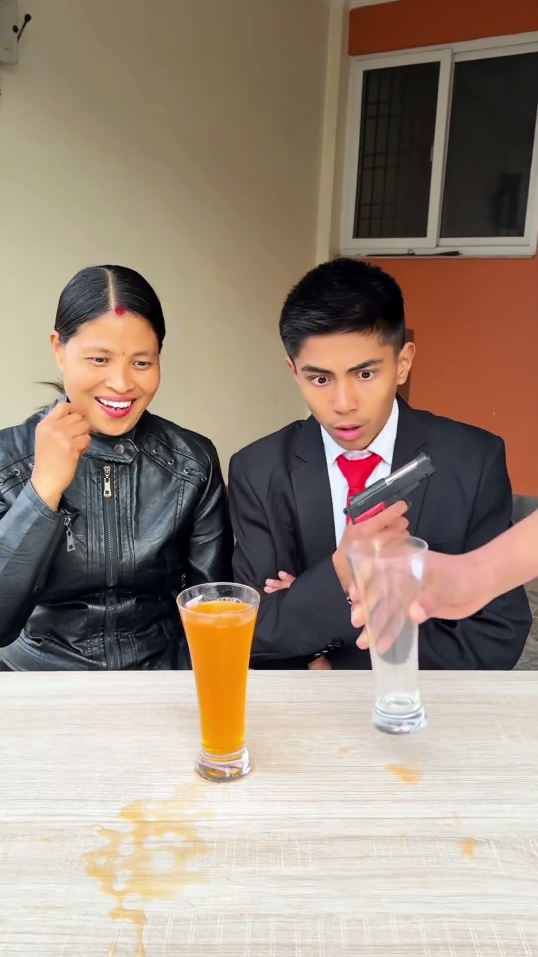 Who Will Claim The Cold Drink?? #sigmamom #viral #comedy