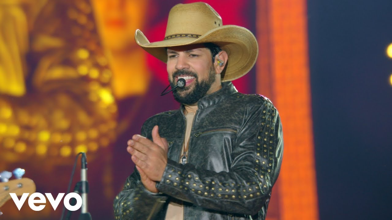 Fernando & Sorocaba - O Palco Caiu / Vida Cigana / Mexe Mexe (Ao Vivo)