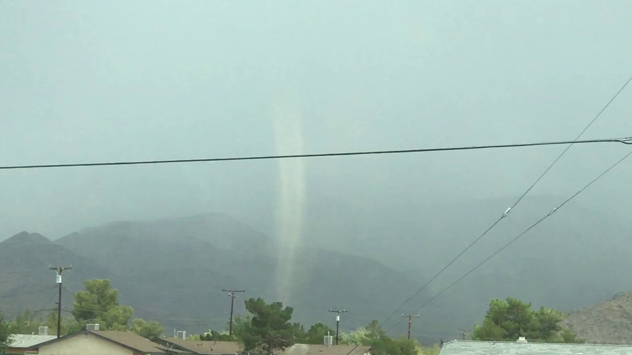 "Landspout" (mini-tornado) In Apple Valley California