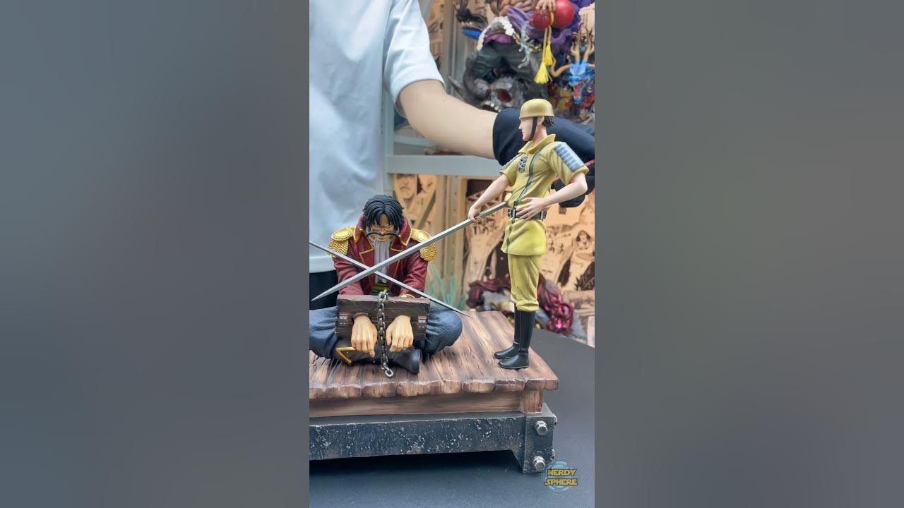 One Piece Famous Scene Diorama Figure Gol D. Roger