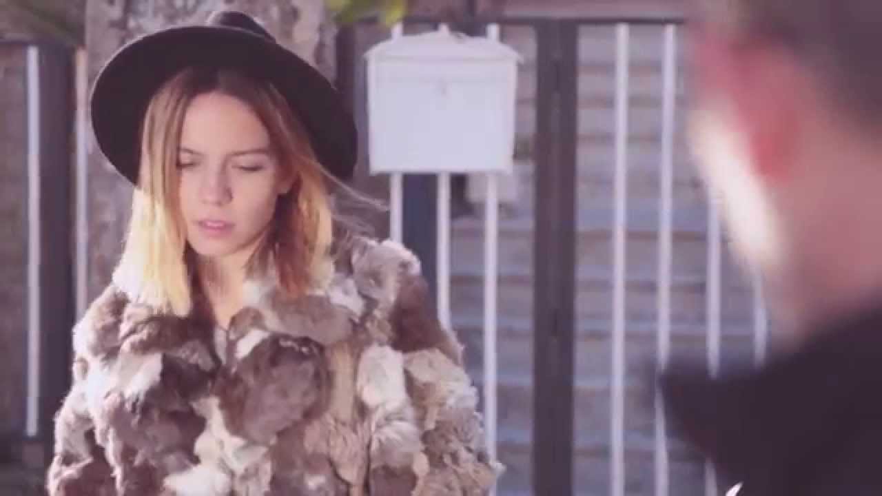 elton john Kike Calzada | El hombre sin hombros 1X02 Sensación de Equilibrio