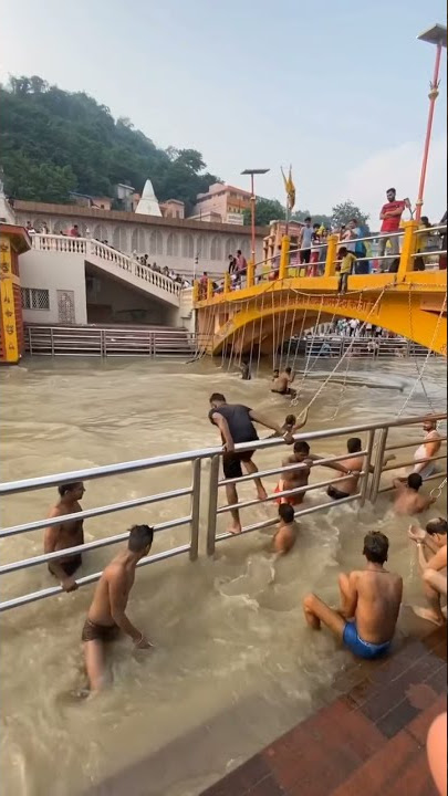 Haridwar-Har Ki Pauri😍😍#haridwar #gangaarti #haridwarvlogs #uttarakhand #harkipauri