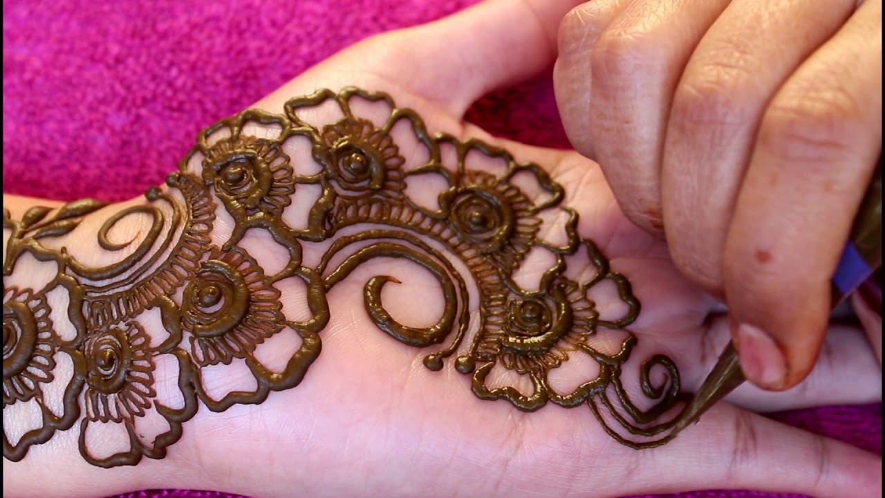 Simple and easy flower style Mehndi design for beginners ...