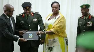 Download Lagu RDF Honourably bids farewell to its service members reaching retirement age. MP3 Download Lagu RDF Honourably bids farewell to its service members reaching retirement age. MP3