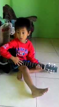 Suara anak kecil merdu banget,  harusnya Aku - Armada