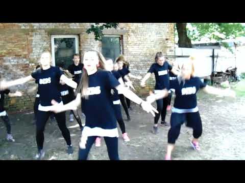 DZDS dancing to Atlantic Haze - Osiris