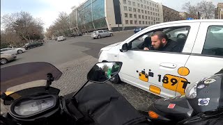 Yolda Çəti̇n Anlar