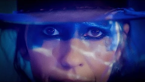 The Letter - Linda Perry (Official Video) | kid 90...