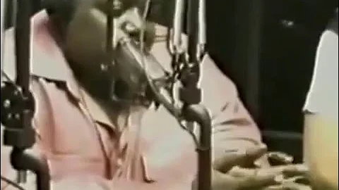 Biggie  ( one of the  Best Freestyle u will ever hear !!!!! )