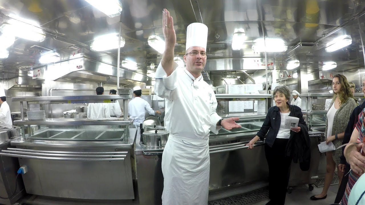 kitchen staff cruise ship