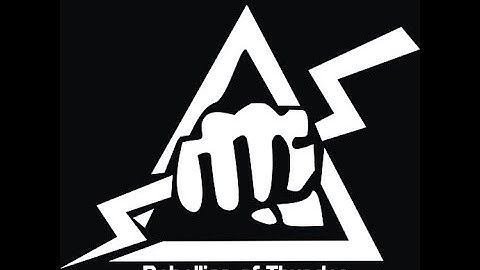 QuakeWorld - Kash aka Hammer (pov) vs Ztranger @ dm6