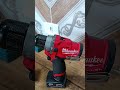 as irmãs da Milwaukee m12/2504 VS m18/2804