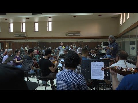 الفرقة السمفونية العراقية تصارع للبقاء