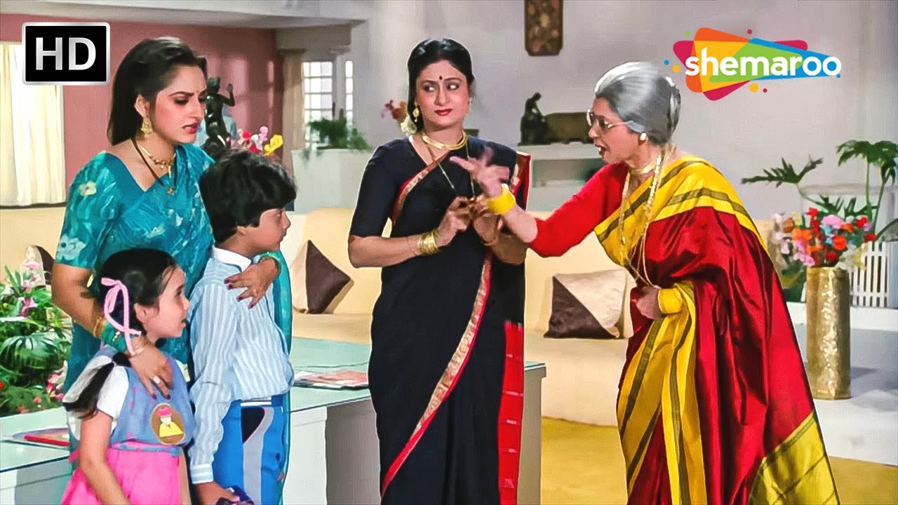सास ने बड़ी बहु को सबके सामने मारा तमाचा , फिर छोटी बहु ने किया ऐसा कुछ - Ghar Ghar Ki Kahani
