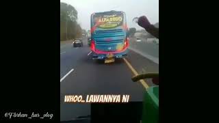 Bus Sudiro tungga jaya iguazu vs bus MR Gaplek alfaruq