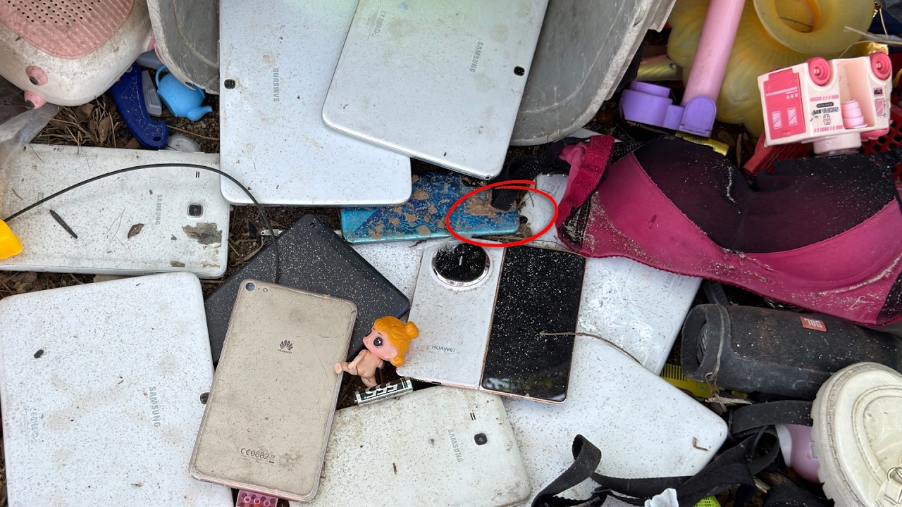 Restoring Cracked Xiaomi Poco F3 Found From Rubbish | Destroyed Phone Restoration