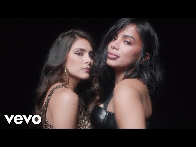 Greeicy, Anitta - Jacuzzi class=