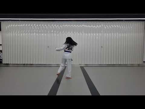 2021 백석대학교 총장배 온라인태권도대회 (공인품새 개인전 유급자부 박주혜 태극 2장)