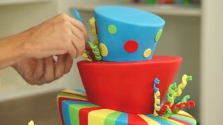 How does it stay up? Amazing Topsy Turvy Cake Timelapse