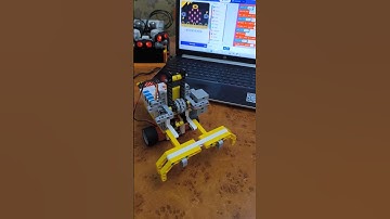 Forklift Robot Nezha Inventor