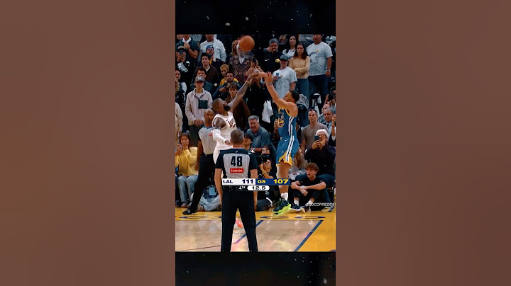 LeBron vs Steph was ABSOLUTE CINEMA 🎄🔥 #shorts