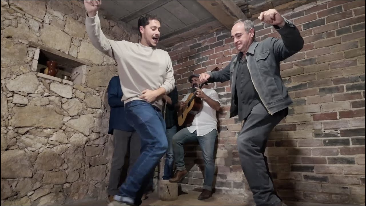 Jotas de Navas de Oro, Madrid y Lastras - La Garrota // BAILE EN LA BODEGA