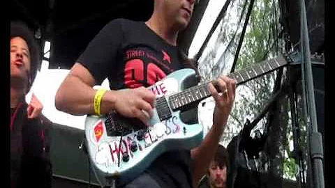 Tom Morello-Promenade Solo 2010.