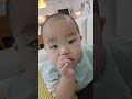11개월아기 옹알이보니 곧 말을 시작할꺼같다😍 할줄아는말은 없지만 말이 하고싶은 아기