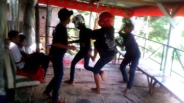 Goyang damai gila