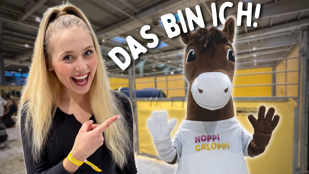 In XXL KOSTÜM auf eine MESSE!!