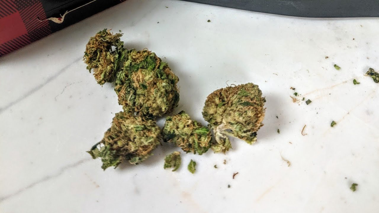 Canadian cannabis review Highlands Glueberry