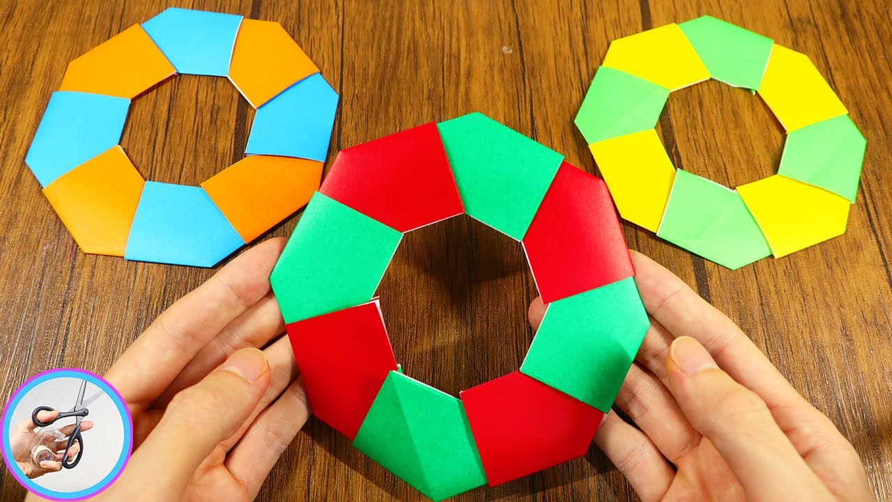 リース 折り紙 ８枚で簡単に折れて組み合わせて作る方法を紹介 緑と赤でクリスマスの飾りにも使えますね つくるモン Youtube