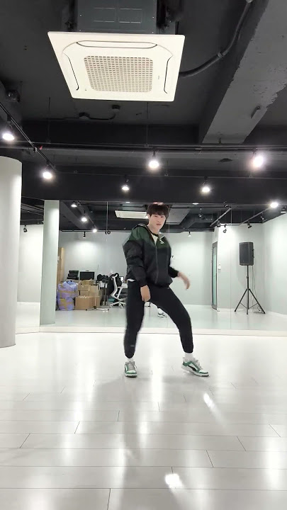 The Boyz - Watch It challenge by TAN Taehoon