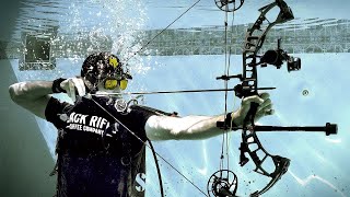 Compound Bow Fired Underwater Slowmo Archery #shorts Resimi