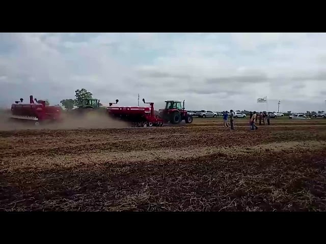 Demostracion, Concesionario Devesa Maquinarias, Gesler (Santa Fe)