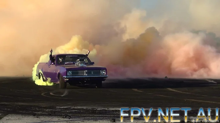 BLOWN V8 HG UTE 1TUFHG AT TAMWORTH BURNOUTS 13.10.2012