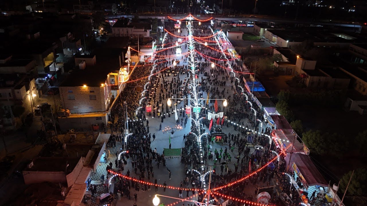 العزاء المركزي في ميسان لليوم الاول من محرم الحرام ١٤٤٧هـ أمام مؤسسة أحيوا أمرنا  حي الحسين القديم