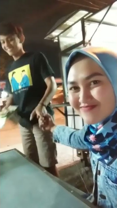 story wa viral Lucu Reaksi brondong ketemu Janda#shorts