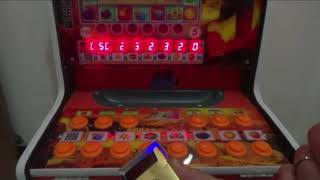 777这种3个图案类型的拉霸老虎机（100%完美破解包赢） screenshot 5