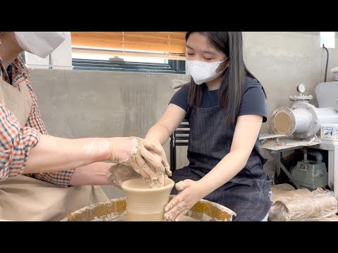 Making Pottery - 도자기 만들기