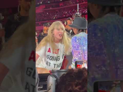 Taylor Swift Gives Kobe Bryant’s Daughter Bianka Bryant Her Hat At The Eras Tour