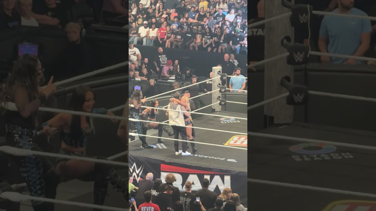 Liv & Dom ❤️ WWE Raw Columbus Ohio (05/25/26) #livmorgan #wrestling #shorts